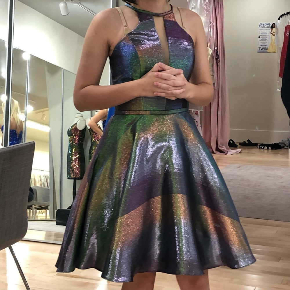 Prom or Homecoming dress - Picture 1 of 7
